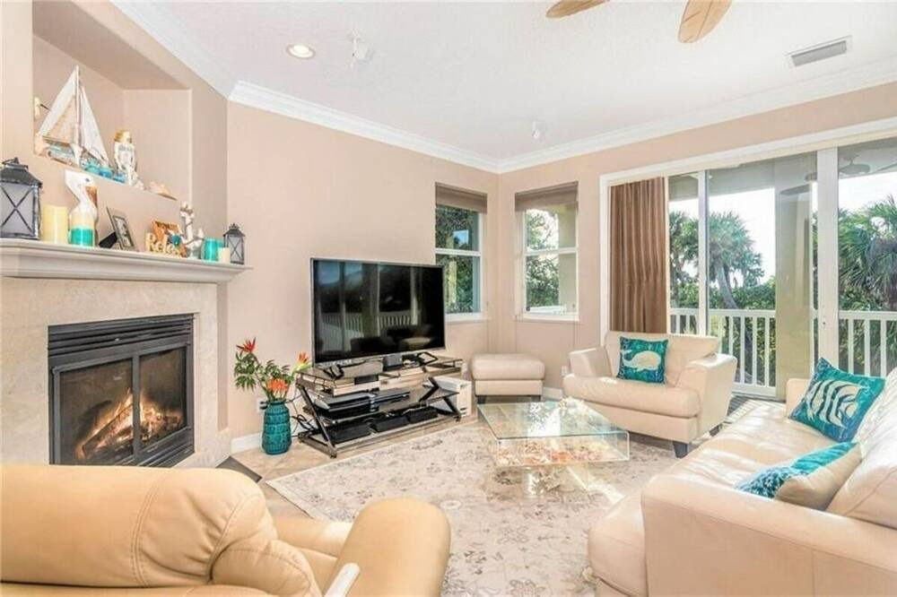 Photo of Livingroom in North Beach