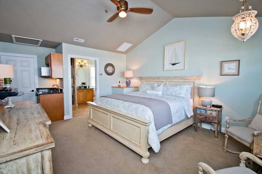 Photo of Bedroom in Swansboro