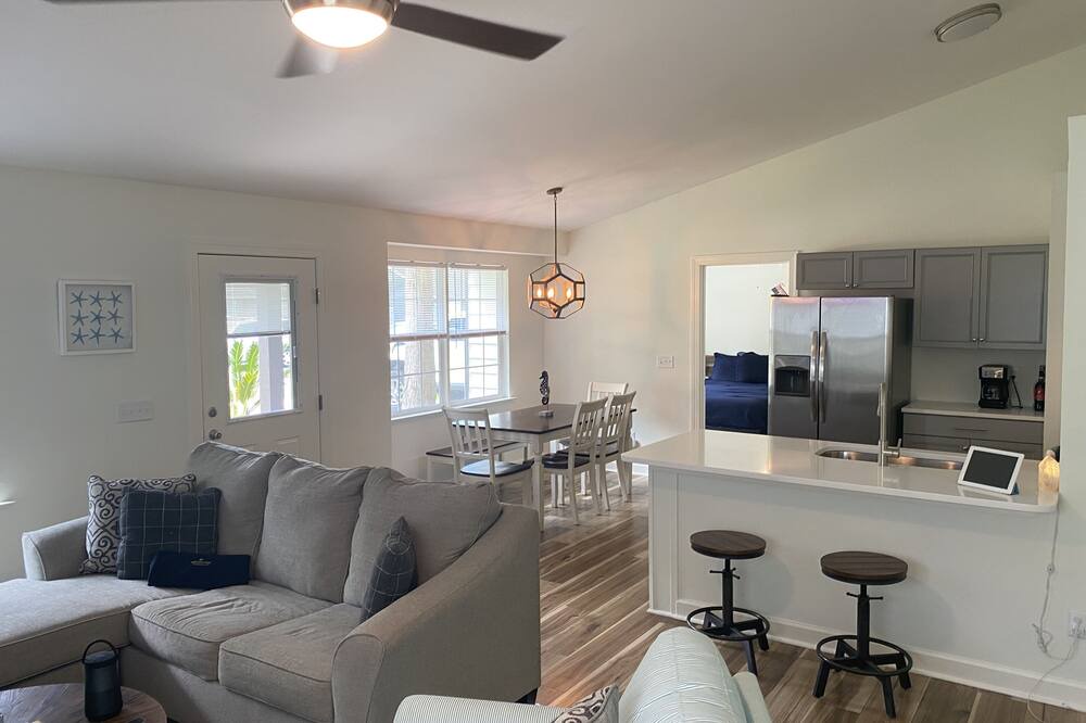Photo of Livingroom in Charleston