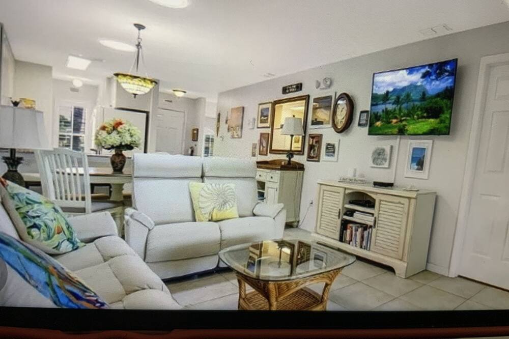 Photo of Bedroom in Fedhaven