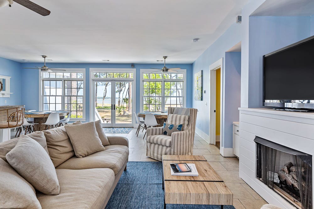 Photo of Livingroom in Melrose on the Beach