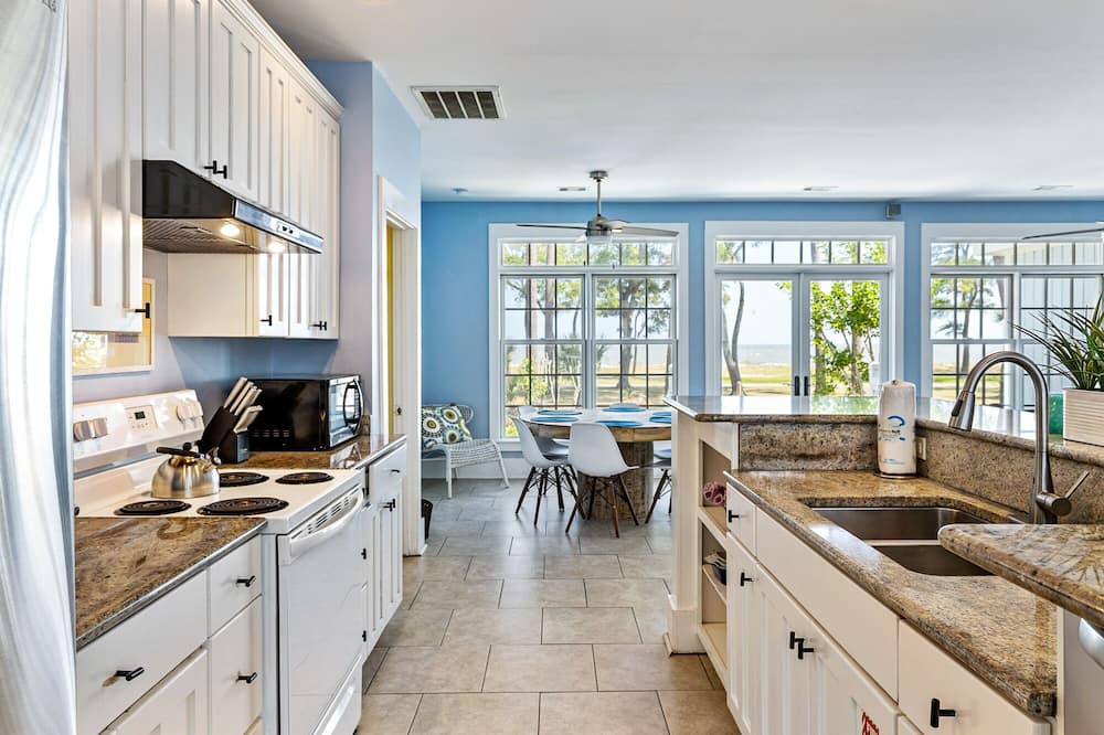 Photo of Kitchen in Melrose on the Beach