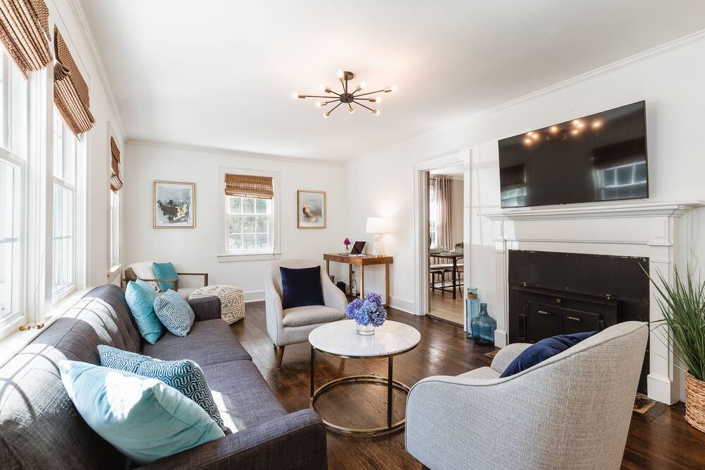 Photo of Livingroom in Greenville