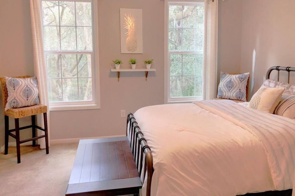 Photo of Bedroom in Johns Island