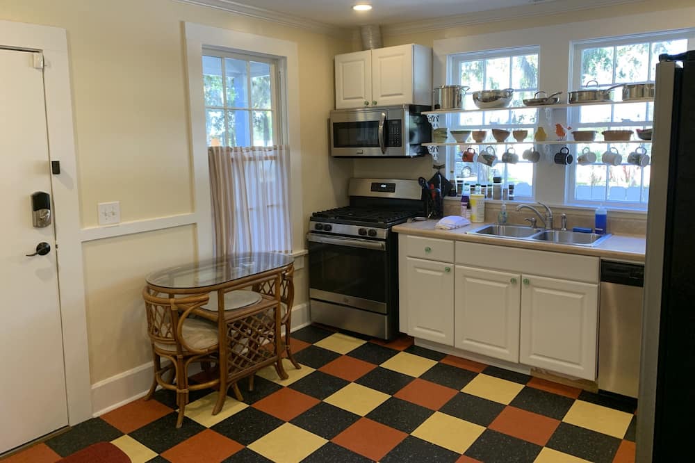 Photo of Kitchen in Historic District