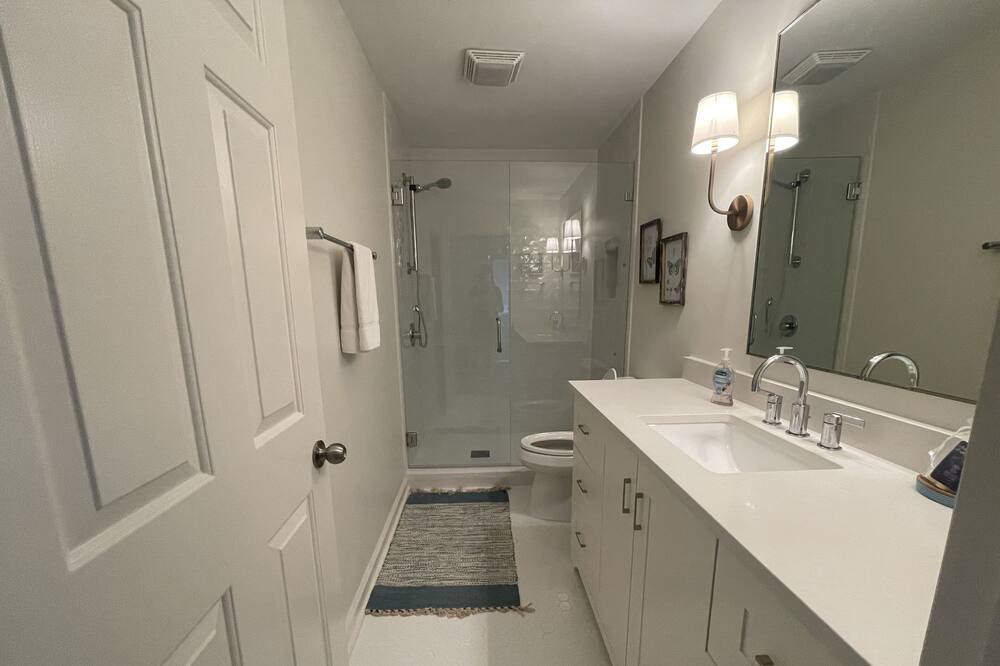 Photo of Bathroom in Sea Pines