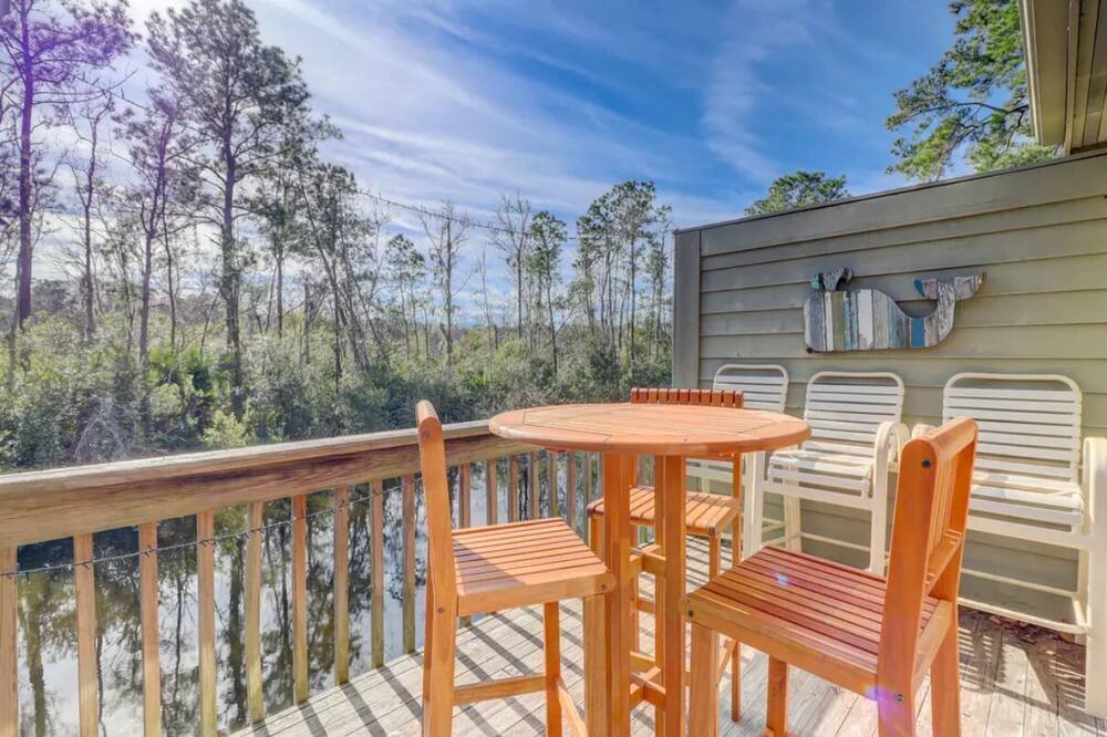 Photo of Patio Balcony in Sea Pines