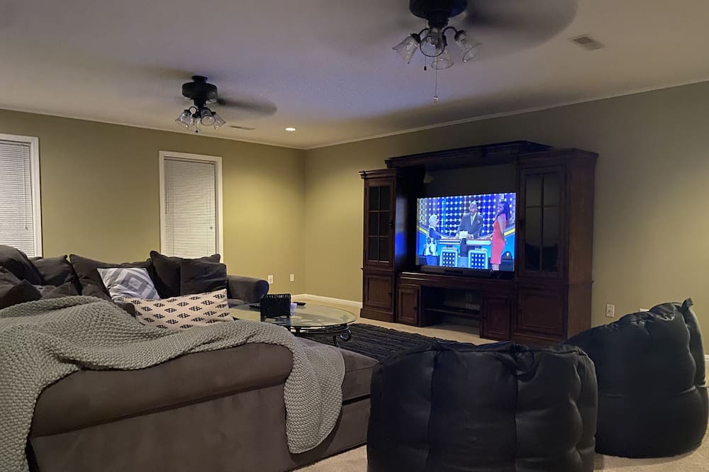 Photo of Livingroom in Dalzell