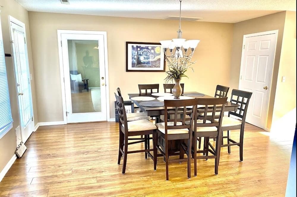Photo of Kitchen in Dalzell