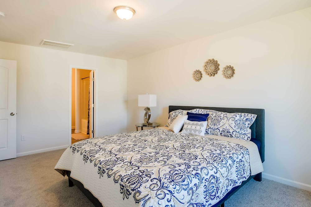 Photo of Bedroom in Conestee