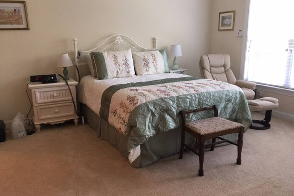 Photo of Bedroom in Santee