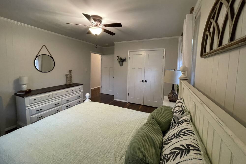 Photo of Bedroom in Raleigh