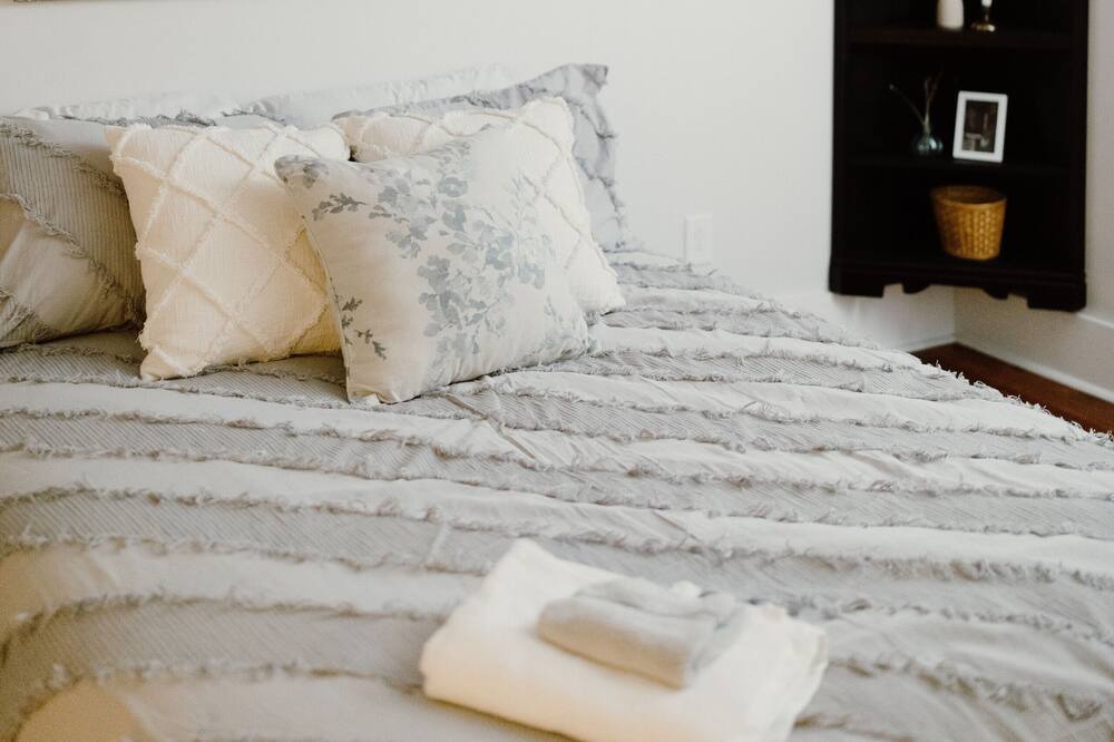 Photo of Bedroom in Monroe