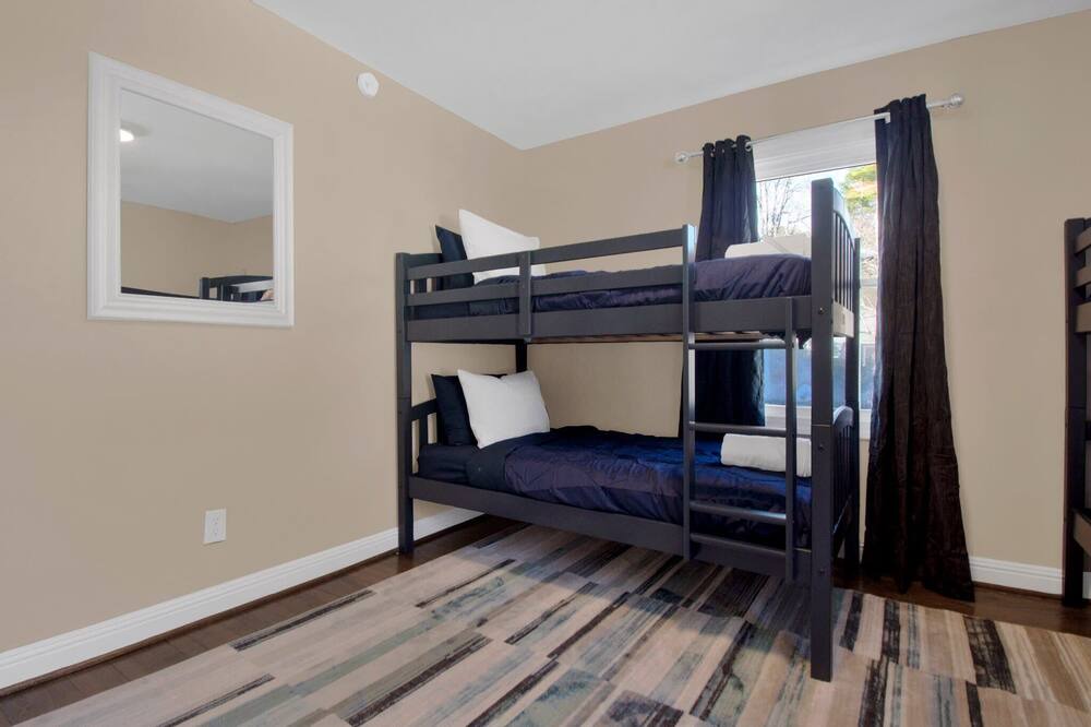 Photo of Bedroom in Terry Sanford