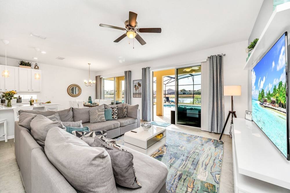 Photo of Livingroom in Davenport