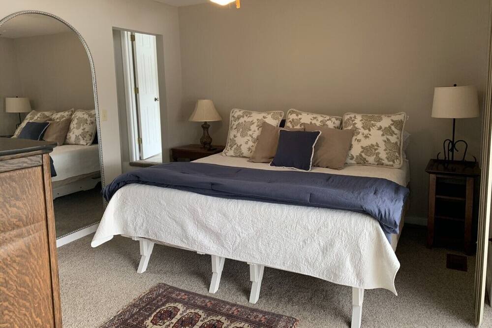 Photo of Bedroom in Lexington County
