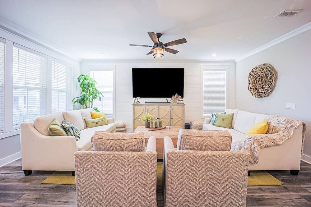 Photo of Livingroom in Palmetto Dunes