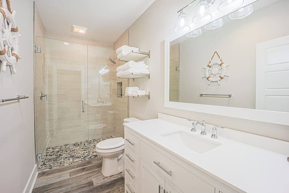 Photo of Bathroom in Palmetto Dunes