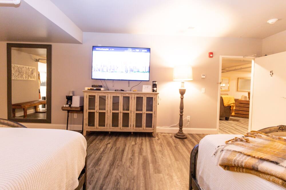 Photo of Bedroom in Seneca