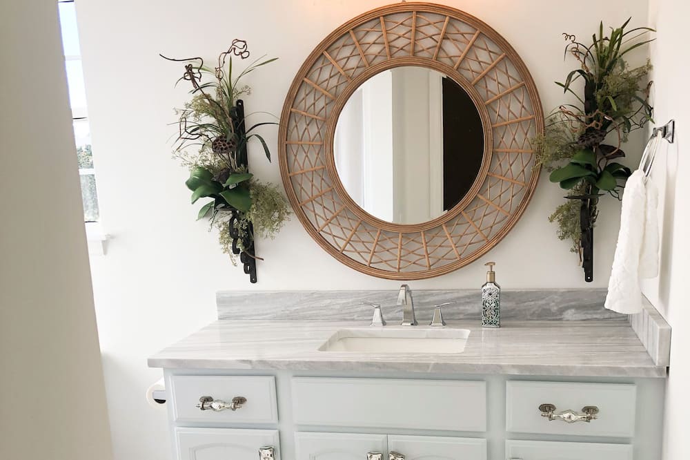 Photo of Bathroom in Evans
