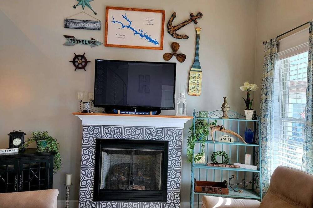 Photo of Livingroom in Greenwood