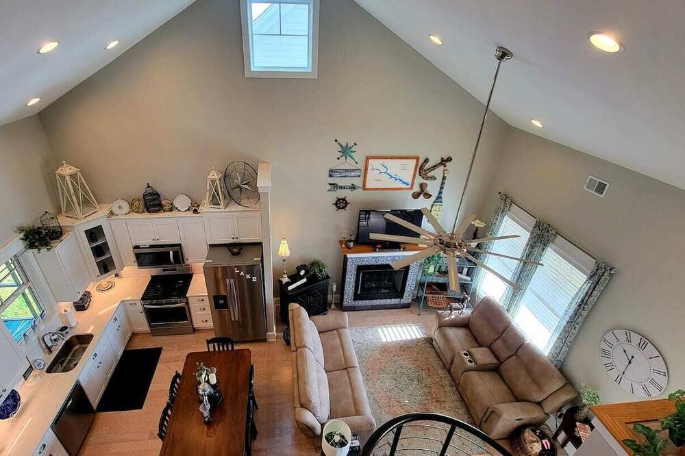Photo of Bedroom in Greenwood