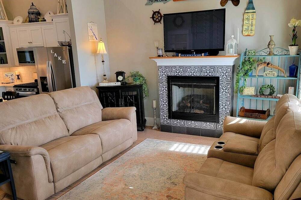 Photo of Livingroom in Greenwood