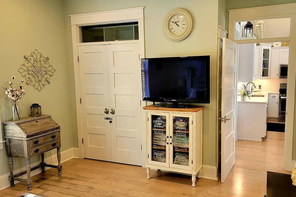 Photo of Bedroom in Greenwood
