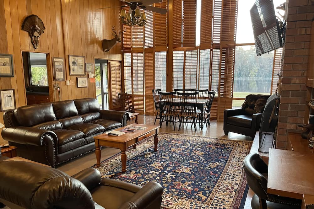 Photo of Bedroom in Whiteville