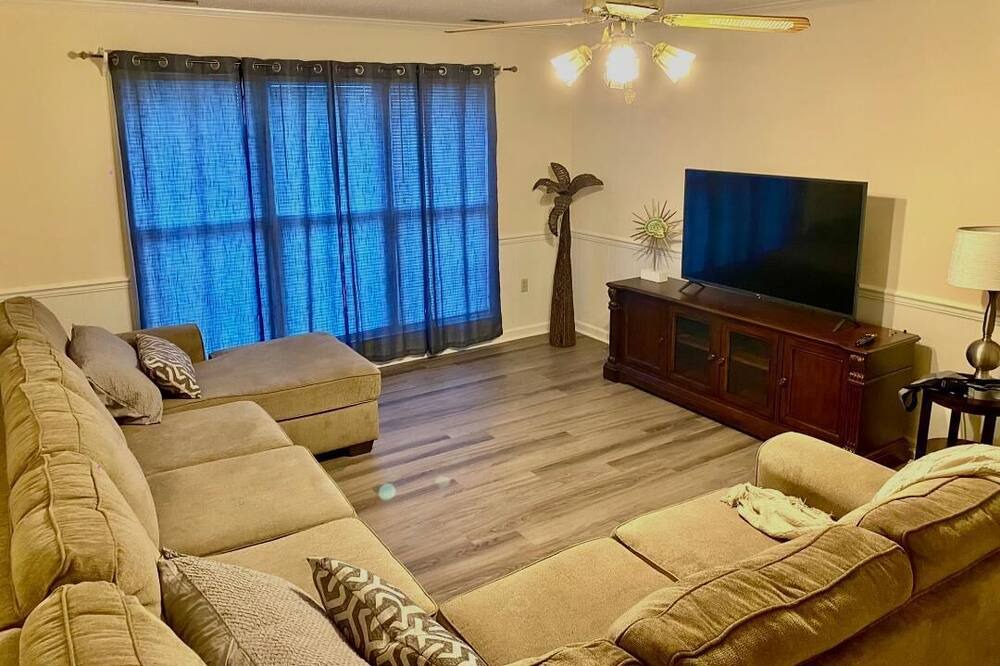 Photo of Livingroom in Sumter
