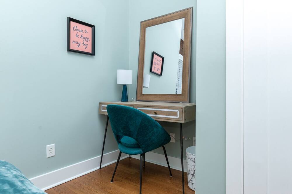 Photo of Bedroom in Westside