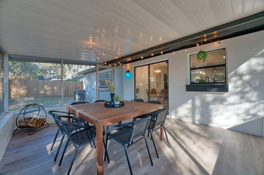 Photo of Outdoor in Bloomingdale