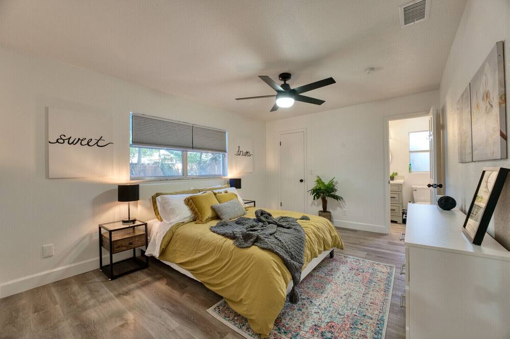 Photo of Bathroom in Bloomingdale