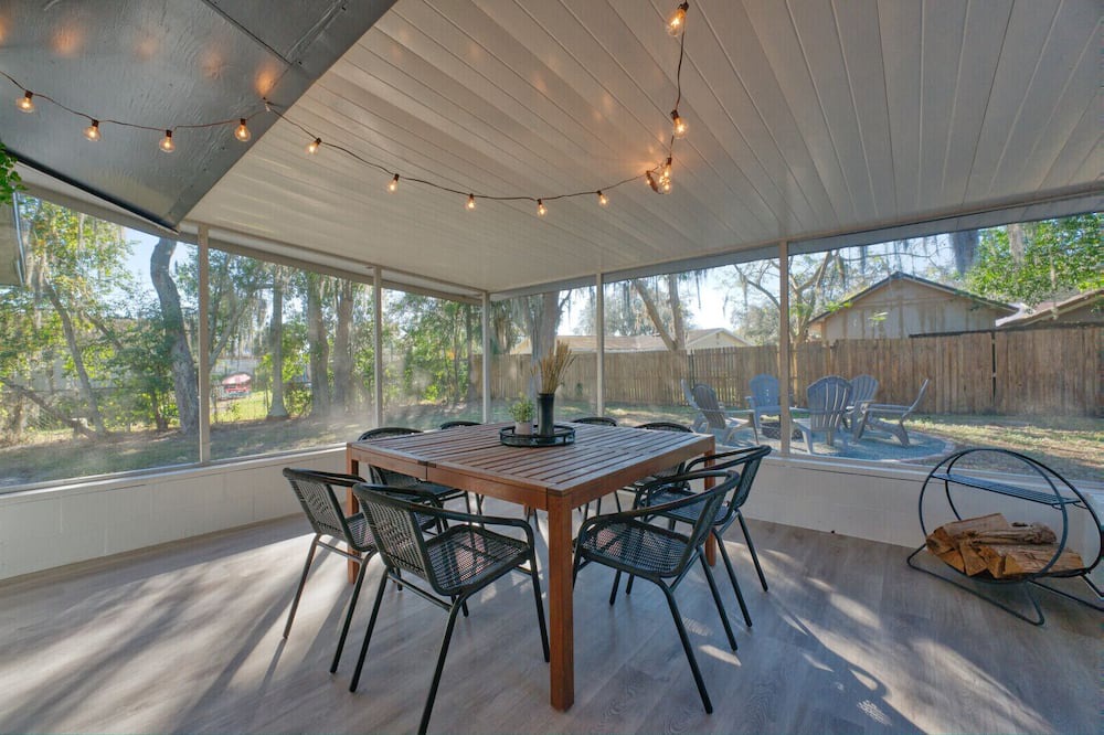 Photo of Outdoor in Bloomingdale