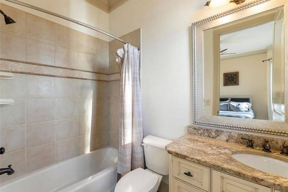 Photo of Bathroom in Gainesville