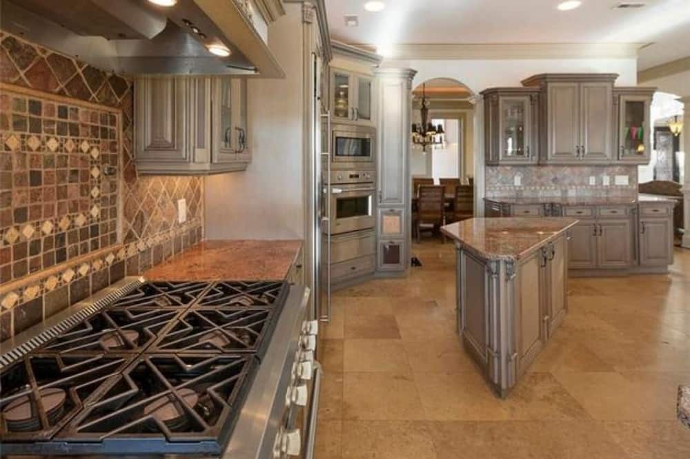 Photo of Kitchen in Gainesville