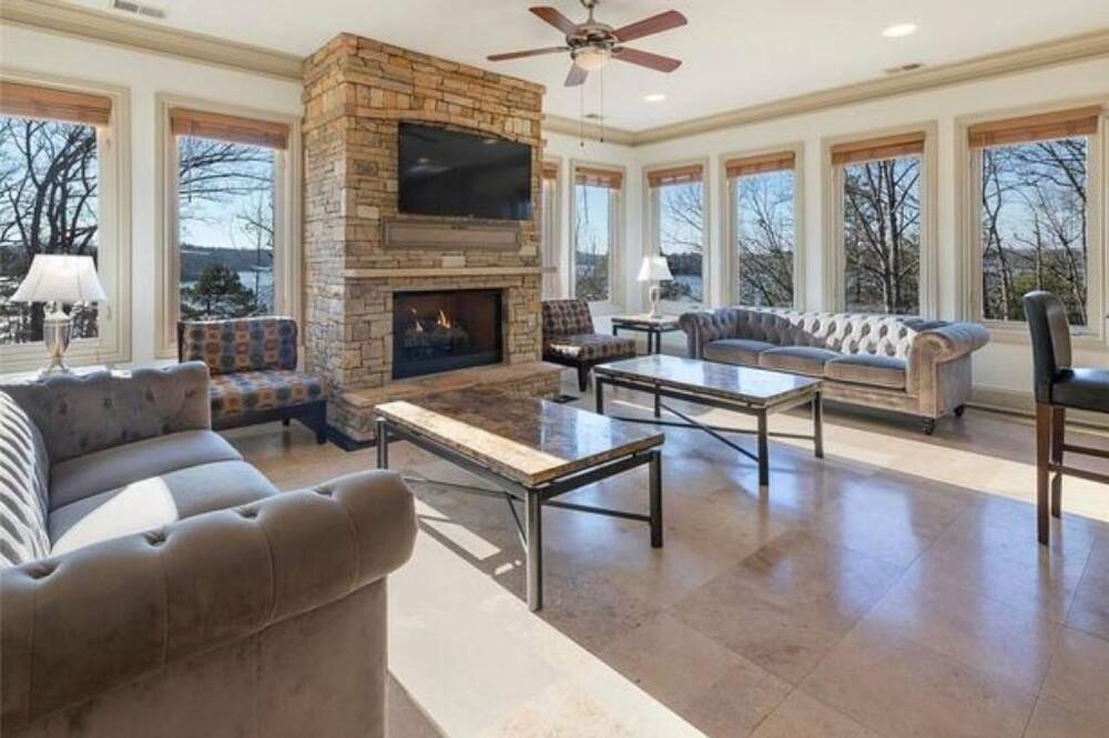 Photo of Livingroom in Gainesville