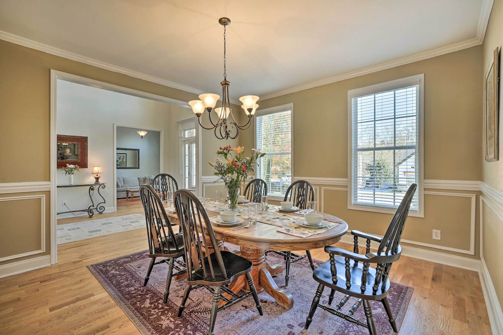 Photo of Bedroom in Jackson County