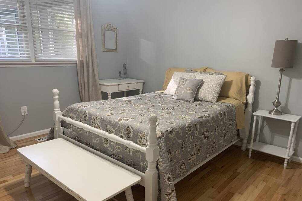 Photo of Bedroom in Jefferson