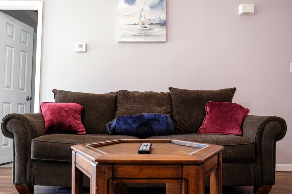 Photo of Livingroom in Evans