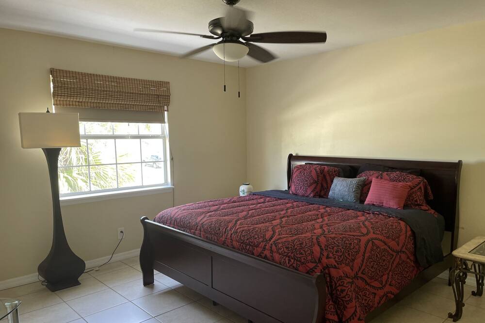 Photo of Bedroom in Fort Pierce