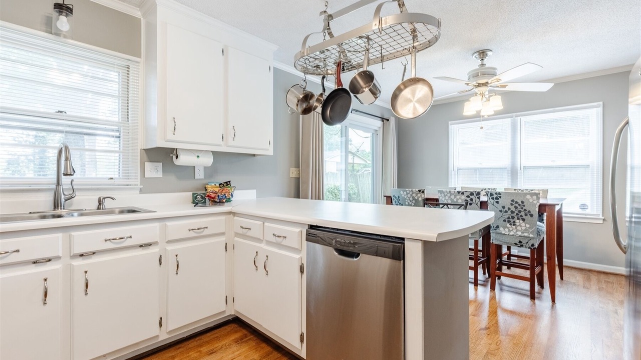 Photo of Kitchen in Dunean