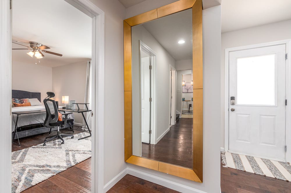 Photo of Bedroom in Dacula