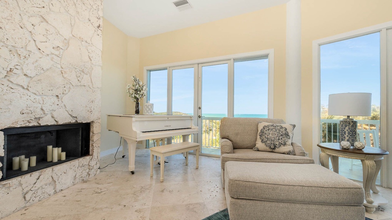 Photo of Livingroom in Melbourne Beach