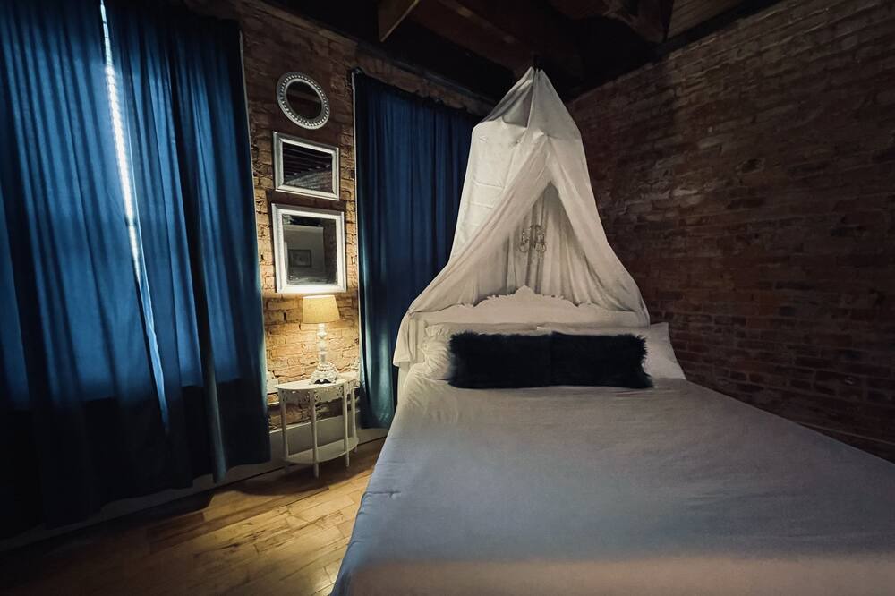 Photo of Bedroom in Abbeville