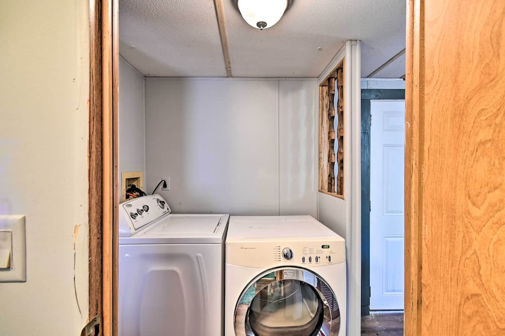Photo of Bedroom in Lemon Springs