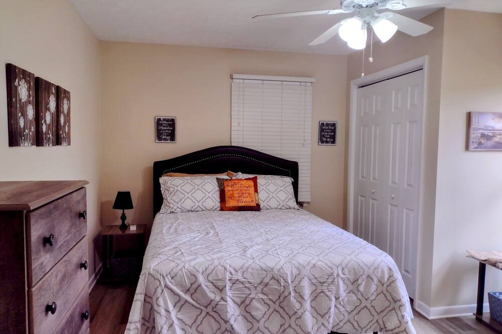 Photo of Bedroom in Golden Grove