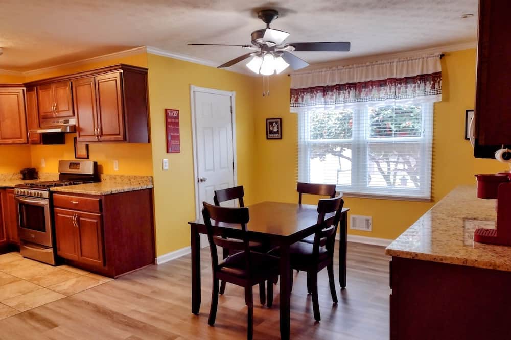 Photo of Kitchen in Golden Grove