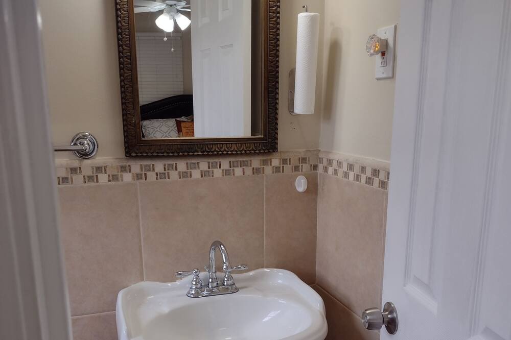 Photo of Bathroom in Golden Grove