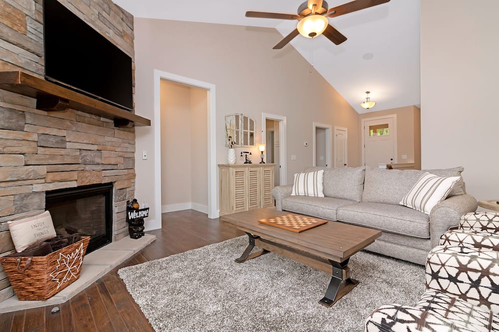 Photo of Bedroom in Bear Lake Reserve